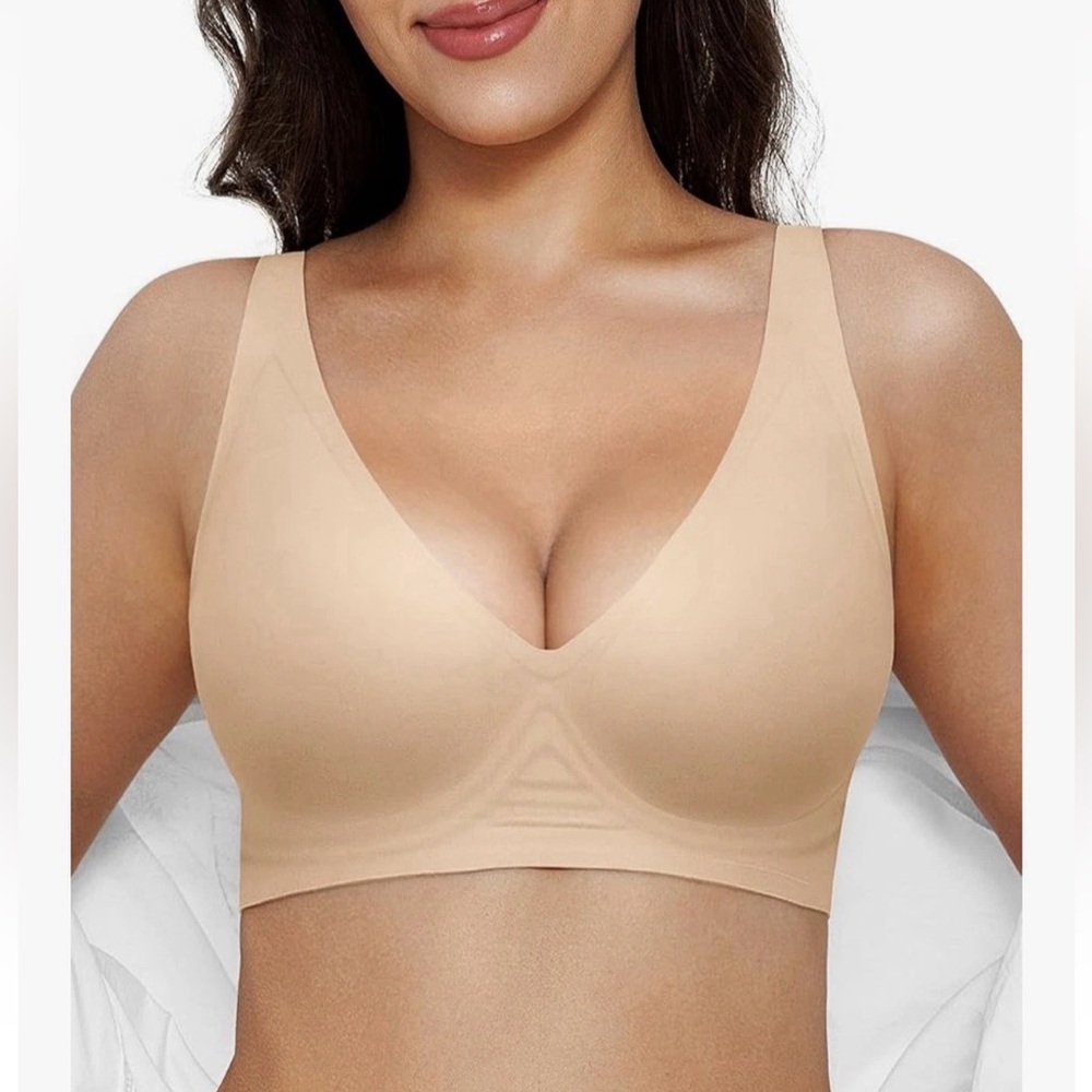 Popilush Wireless Bra Size Large Seamless No Underwire Deep-V T-shirt Bralette